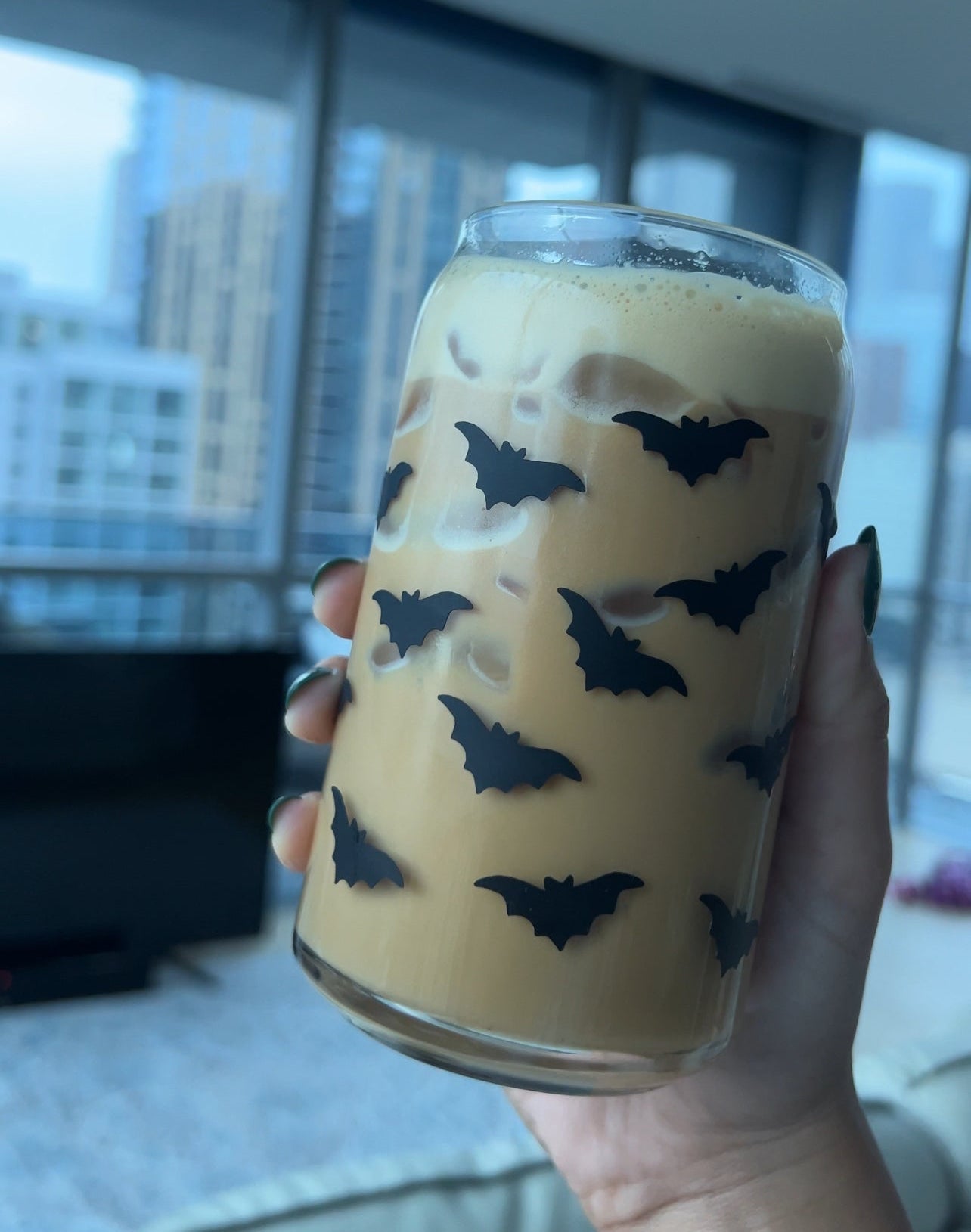 Bat with Daisies 16oz Glass