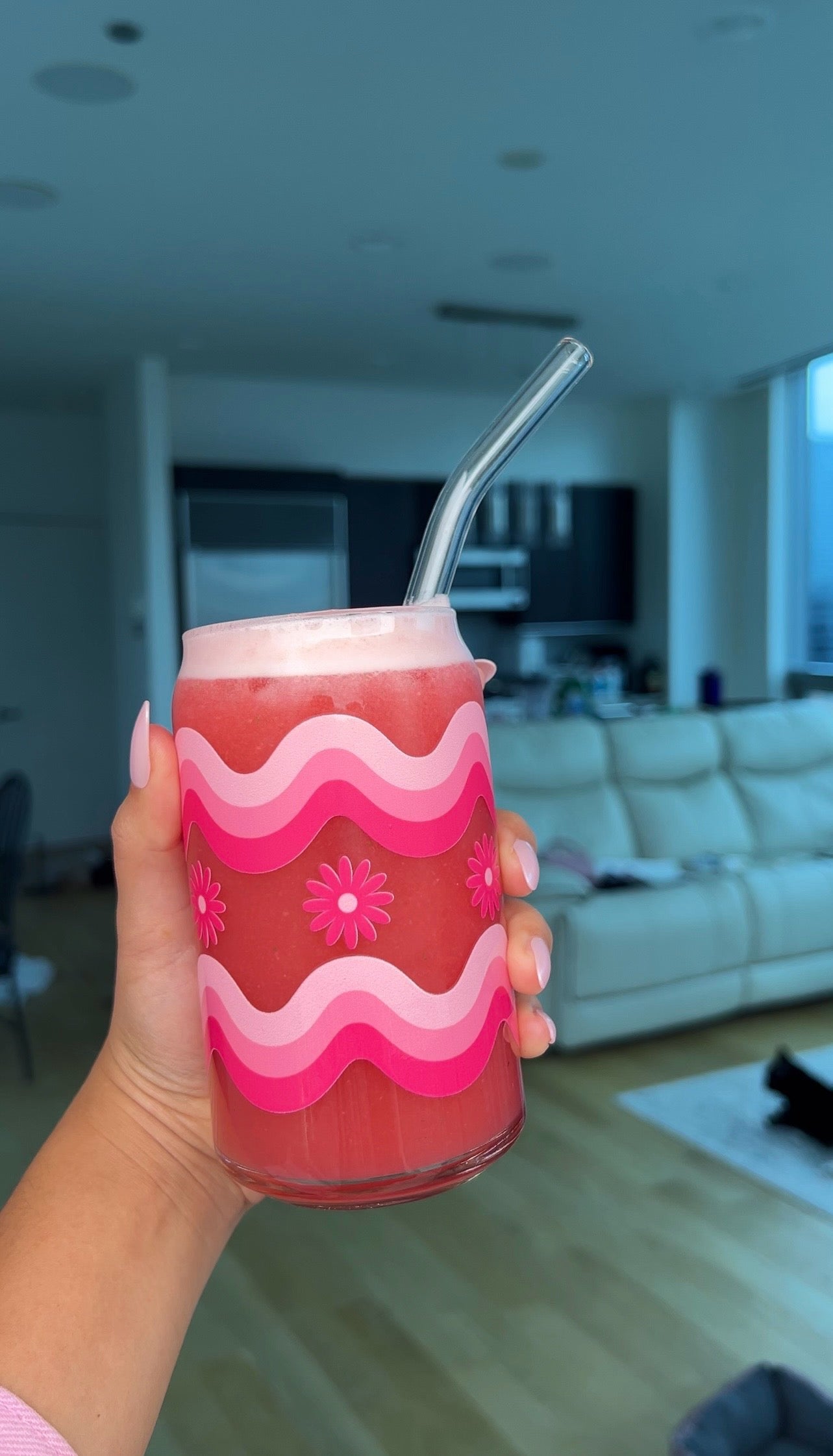 Daisy Squiggly Line Glass